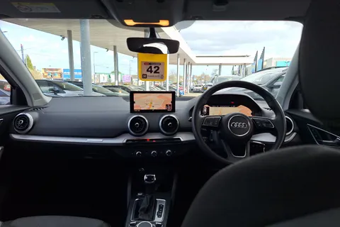 VO23JYA Audi Q2 35 TFSI Sport 5dr S Tronic Thumbnail #4