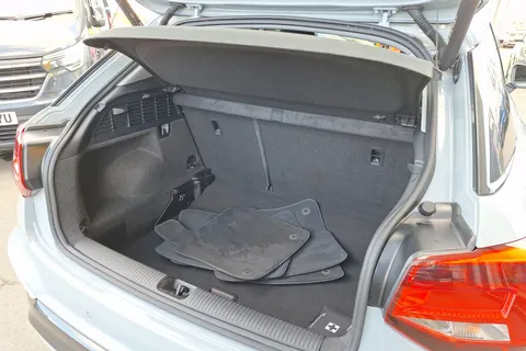 VO23JYA Audi Q2 35 TFSI Sport 5dr S Tronic Thumbnail #20