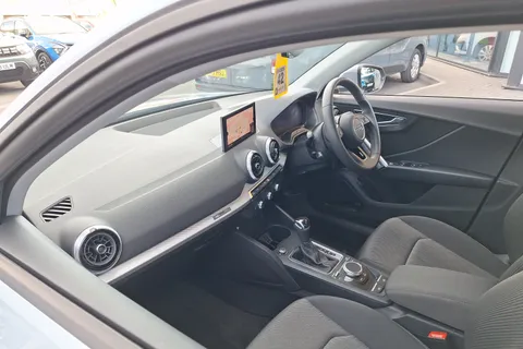 VO23JYA Audi Q2 35 TFSI Sport 5dr S Tronic Thumbnail #27