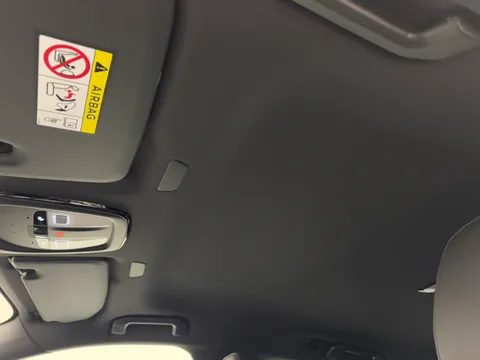 DU74WKJ Volvo XC60 2.0 B5P Plus Dark 5dr AWD Geartronic Thumbnail #14