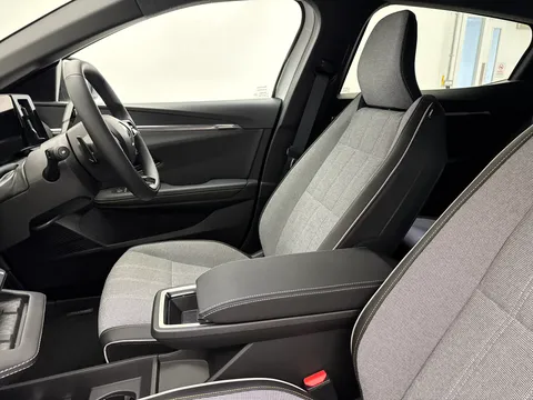 BJ74DPZ Renault Megane E-Tech EV60 160kW Techno Comfort Range 60kWh 5dr Auto Thumbnail #13