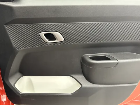 NA74XKN Dacia Spring 27kWh Extreme 65 48kW 5dr Auto Thumbnail #17