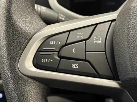 NA74XKN Dacia Spring 27kWh Extreme 65 48kW 5dr Auto Thumbnail #19