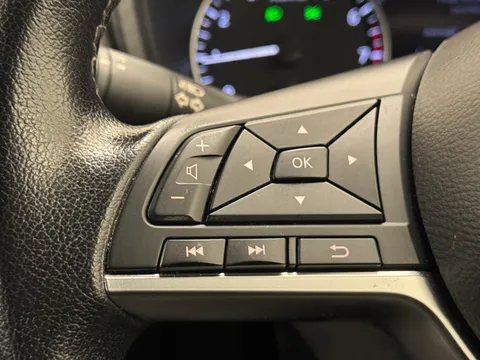 22 of 36 for Nissan Juke 1.0 DiG-T 114 N-Connecta 5dr