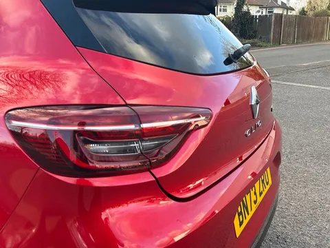 BN73ZRU Renault Clio 1.6 E-TECH full hybrid 145 Techno 5dr Auto Thumbnail #23