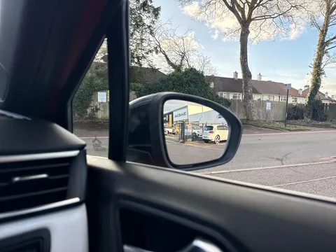 BN73ZRU Renault Clio 1.6 E-TECH full hybrid 145 Techno 5dr Auto Thumbnail #30