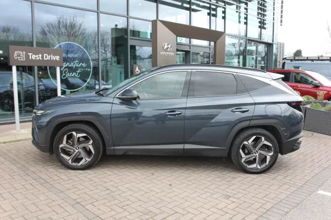 MF22VNV Hyundai Tucson 1.6 TGDi Plug-in Hybrid Ultimate 5dr 4WD Auto Thumbnail #38