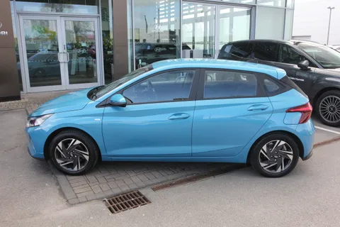 DE22NCX Hyundai i20 1.0T GDi 48V MHD SE Connect 5dr Thumbnail #7