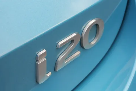 DE22NCX Hyundai i20 1.0T GDi 48V MHD SE Connect 5dr Thumbnail #9