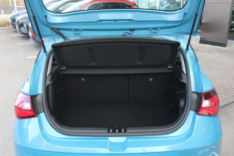 DE22NCX Hyundai i20 1.0T GDi 48V MHD SE Connect 5dr Thumbnail #10