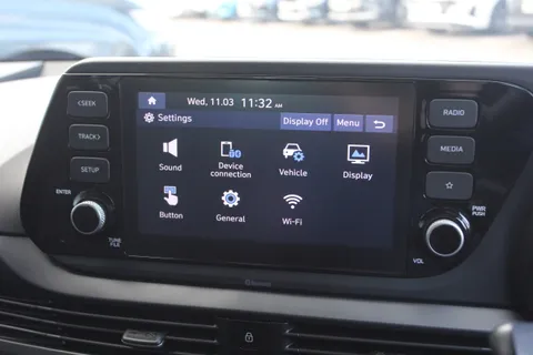 DE22NCX Hyundai i20 1.0T GDi 48V MHD SE Connect 5dr Thumbnail #32