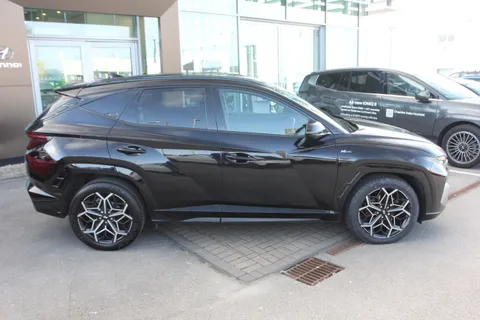 DF23GVC Hyundai Tucson 1.6 TGDi 48V MHD N Line 5dr 2WD DCT Thumbnail #4