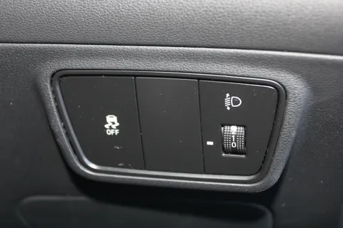 DF23GVC Hyundai Tucson 1.6 TGDi 48V MHD N Line 5dr 2WD DCT Thumbnail #18