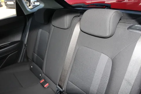 EA25SZW Hyundai i20 1.0T GDi Premium 5dr DCT Thumbnail #12