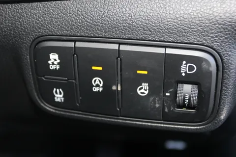 EA25SZW Hyundai i20 1.0T GDi Premium 5dr DCT Thumbnail #16