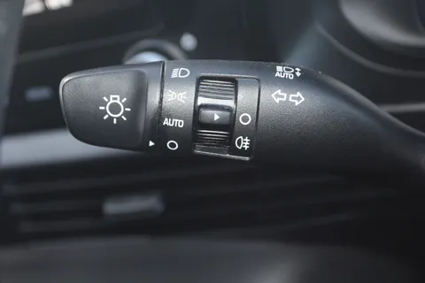 EA25SZW Hyundai i20 1.0T GDi Premium 5dr DCT Thumbnail #20