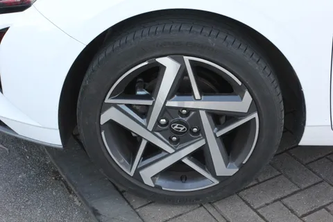 EA25YTK Hyundai i20 1.0T GDi Premium 5dr Thumbnail #8