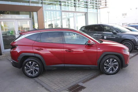 EK22SWW Hyundai Tucson 1.6 TGDi 48V MHD Premium 5dr 2WD DCT Thumbnail #6