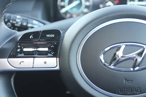 EK22SWW Hyundai Tucson 1.6 TGDi 48V MHD Premium 5dr 2WD DCT Thumbnail #22