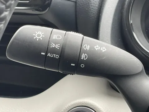 MD72LAO Toyota Yaris 1.5 Hybrid Excel 5dr CVT Thumbnail #16