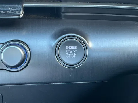 EN74ZZT Hyundai Kona 1.6 Hybrid 129 Ultimate 5dr DCT Thumbnail #25