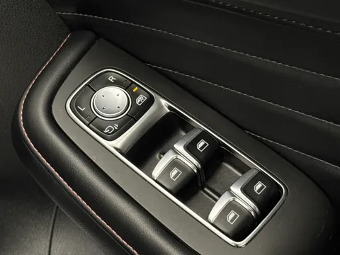 DV24NFM Mg Motor Uk Hs 1.5 T-GDI PHEV Trophy 5dr Auto Thumbnail #19