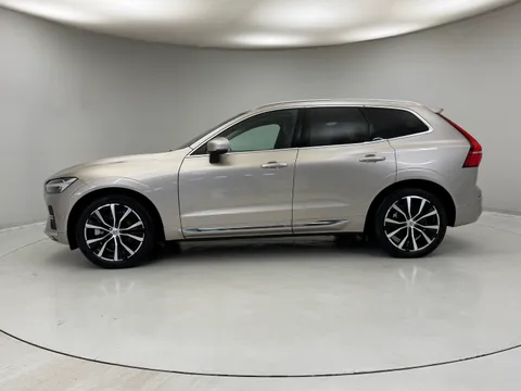 RA74LPK Volvo XC60 2.0 B5P Ultra Dark 5dr AWD Geartronic Thumbnail #4