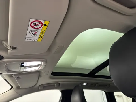 RA74LPK Volvo XC60 2.0 B5P Ultra Dark 5dr AWD Geartronic Thumbnail #17