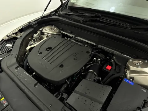RA74LPK Volvo XC60 2.0 B5P Ultra Dark 5dr AWD Geartronic Thumbnail #35