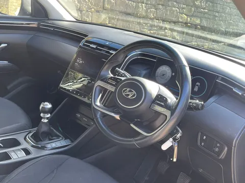 BF72FYY Hyundai Tucson 1.6 TGDi SE Connect 5dr 2WD Thumbnail #12