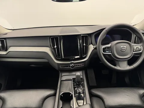 ND72BUP Volvo XC60 2.0 B4P Plus Dark 5dr Geartronic Thumbnail #13