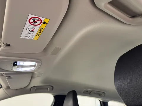 ND72BUP Volvo XC60 2.0 B4P Plus Dark 5dr Geartronic Thumbnail #16