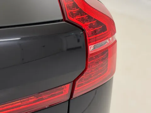 ND72BUP Volvo XC60 2.0 B4P Plus Dark 5dr Geartronic Thumbnail #36