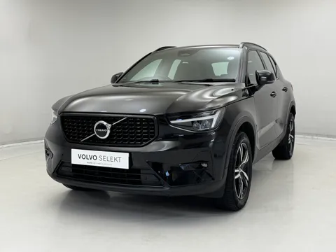 DX23LYA Volvo XC40 2.0 B3P Plus Dark 5dr Auto Thumbnail #2