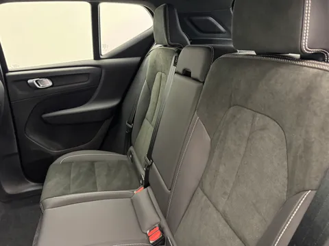 DX23LYA Volvo XC40 2.0 B3P Plus Dark 5dr Auto Thumbnail #11
