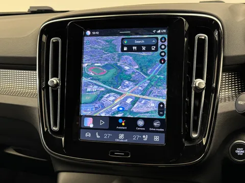 DX23LYA Volvo XC40 2.0 B3P Plus Dark 5dr Auto Thumbnail #27