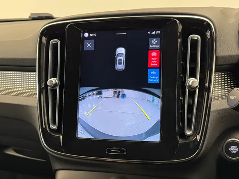 DX23LYA Volvo XC40 2.0 B3P Plus Dark 5dr Auto Thumbnail #28