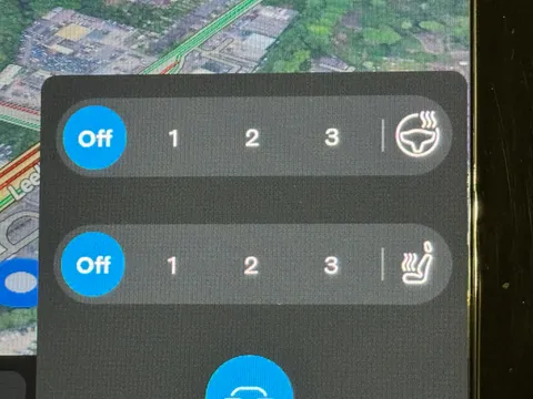 DX23LYA Volvo XC40 2.0 B3P Plus Dark 5dr Auto Thumbnail #32