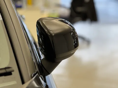 DX23LYA Volvo XC40 2.0 B3P Plus Dark 5dr Auto Thumbnail #36