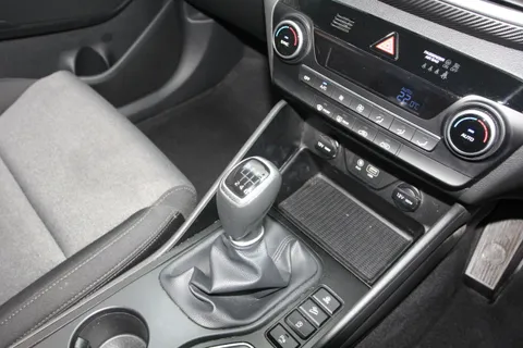 DG21RWZ Hyundai Tucson 1.6 CRDi 48V MHD SE Nav 5dr 2WD Thumbnail #22