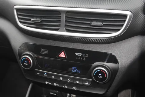 DG21RWZ Hyundai Tucson 1.6 CRDi 48V MHD SE Nav 5dr 2WD Thumbnail #24