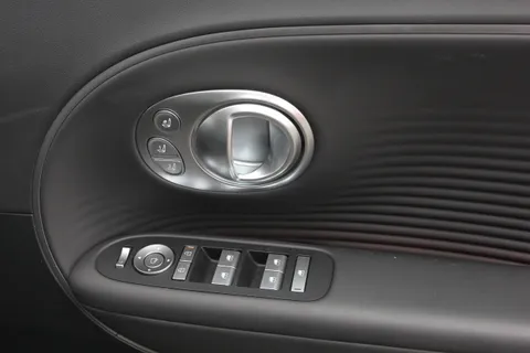 DG75AXX Hyundai Ioniq 9 226kW Ultimate 110kWh 5dr AWD Auto Thumbnail #18