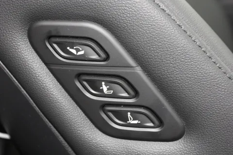 DG75AXX Hyundai Ioniq 9 226kW Ultimate 110kWh 5dr AWD Auto Thumbnail #37