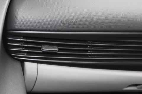 EA74DRZ Hyundai Bayon 1.0 TGDi Ultimate 5dr DCT Thumbnail #10