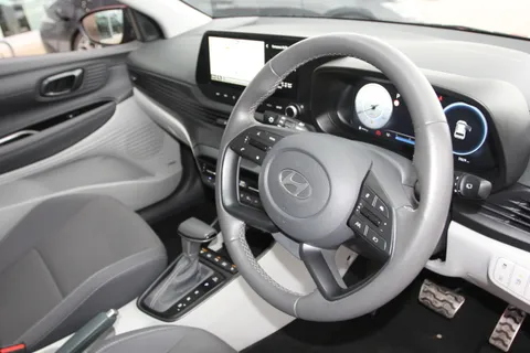 EA74DRZ Hyundai Bayon 1.0 TGDi Ultimate 5dr DCT Thumbnail #16