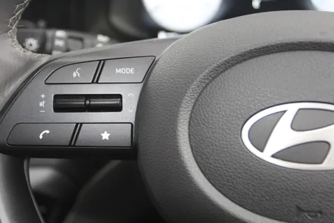 EA74DRZ Hyundai Bayon 1.0 TGDi Ultimate 5dr DCT Thumbnail #20