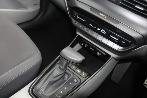 EA74DRZ Hyundai Bayon 1.0 TGDi Ultimate 5dr DCT Thumbnail #24