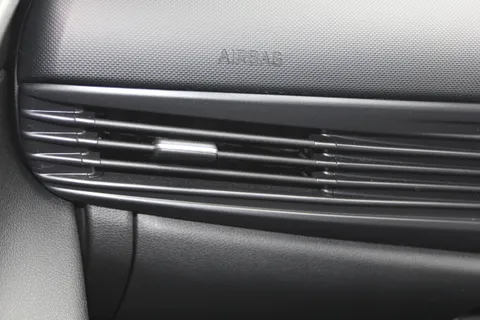 RY21JVF Hyundai i20 1.0T GDi 48V MHD SE Connect 5dr Thumbnail #10