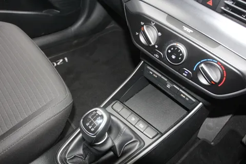 RY21JVF Hyundai i20 1.0T GDi 48V MHD SE Connect 5dr Thumbnail #22