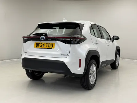 BF24TDU Toyota Yaris Cross 1.5 Hybrid Icon 5dr CVT Thumbnail #4